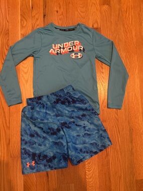 Boys Under Armour Blue Long Sleeve Rash Guard & Swim Shorts Set Size 6